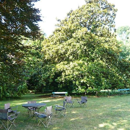 Les Longchamps Bed & Breakfast Neuille ภายนอก รูปภาพ